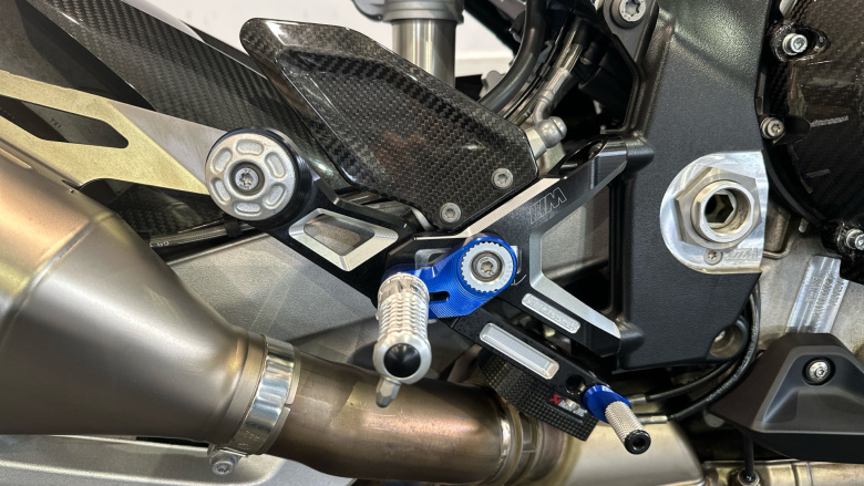 BMW M1000 RR